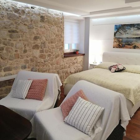 V&M Luxury Studio Pag Town Exteriér fotografie