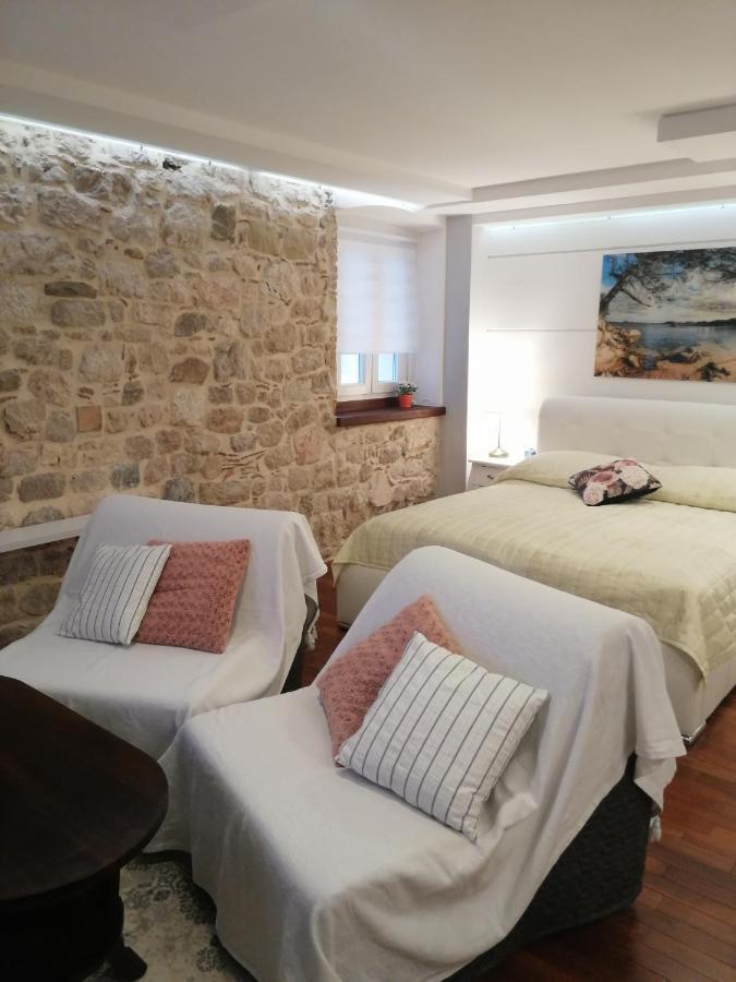 V&M Luxury Studio Pag Town Exteriér fotografie